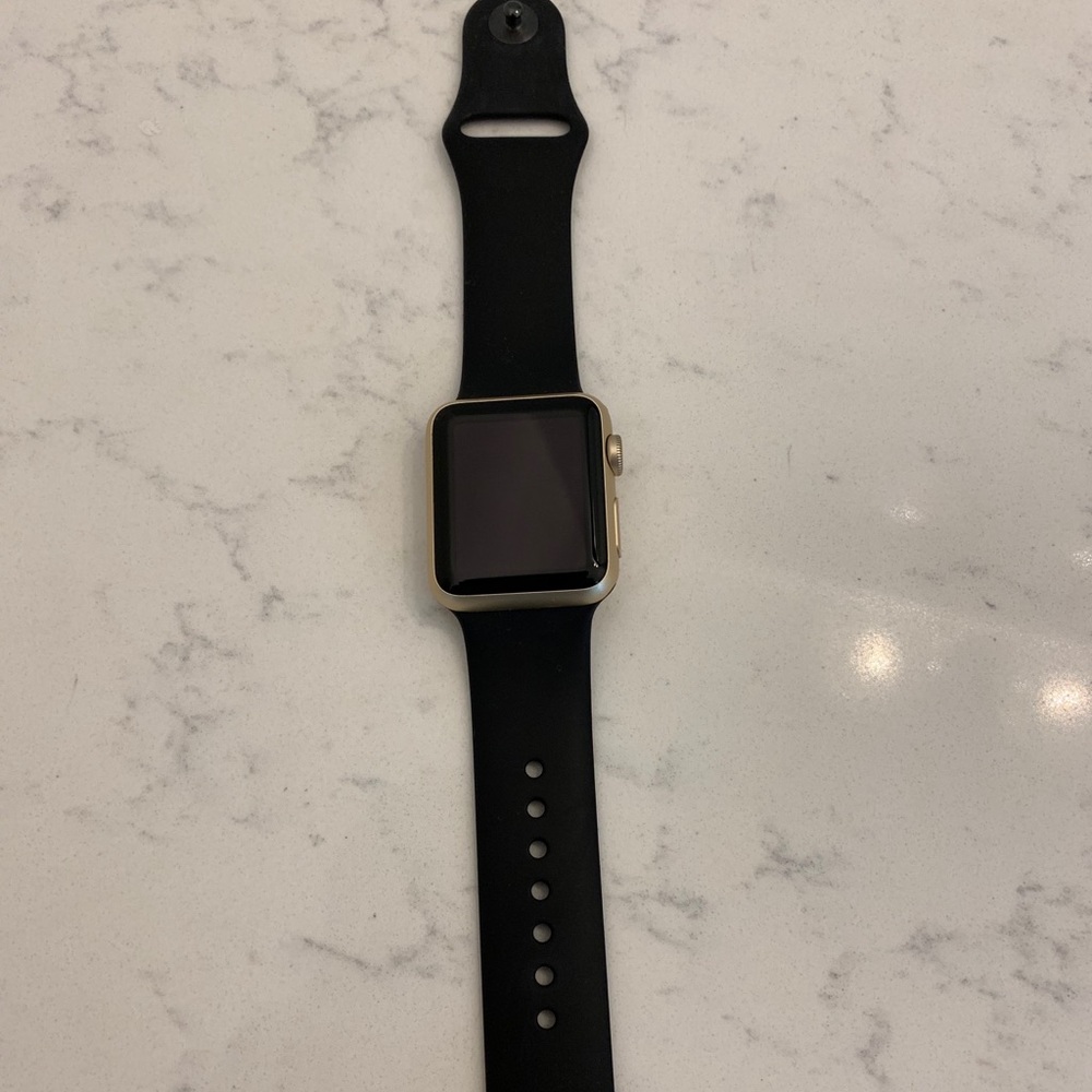 Apple Watch S1 38mm Gold Aluminum Case